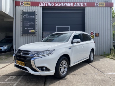 Mitsubishi Outlander 2.0 PHEV Bns. Ed.